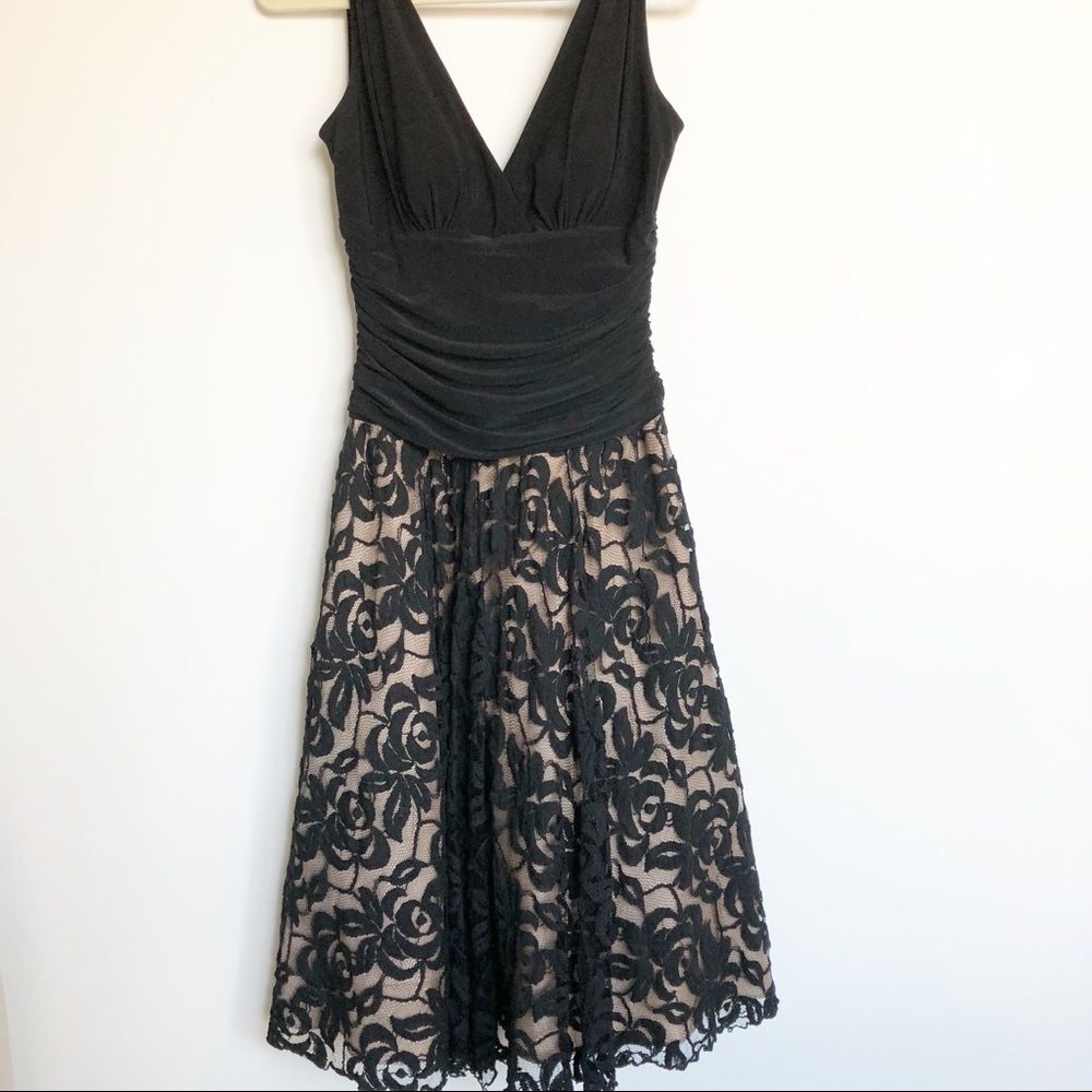 Marina V-neck Lace Skirt Midi Dress Black Sz 8